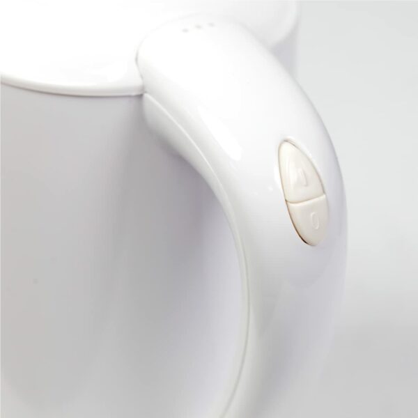 Quest 35440 Compact Travel Kettle / 0.5 litres / 600 Watt/Dual Voltage/Indicator Light/Includes 2 Cups/White