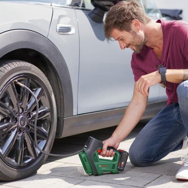 Bosch Home and Garden Electric Air Pump/Air Compressor UniversalPump 18V (1x 2,0 Ah Battery; 18 Volt System; for Car, Motorcycle and Bicycle Tyres; 150 PSI; 10.3 Bar; in Carton Packaging)