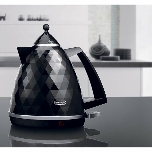 De'Longhi Brillante KBJ3001W Kettle - White