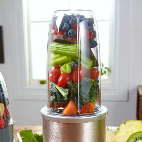 nutribullet Blender 900 Series - Powerful 24,000 RPM Extractor Blends Frozen Fruit, Nuts & Ice - 8 Piece Kit Includes Oversized Cup, Tall Cup, Handled Ring & 2 Lids - For Smoothies & Juices