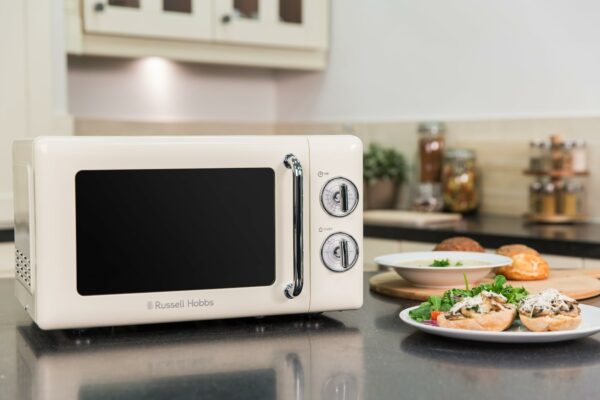 Russell Hobbs RHRETMM705C 17 L 700 W Cream Compact Retro Solo Manual Microwave with 5 Power Levels, Timer, Defrost Setting, Easy Clean