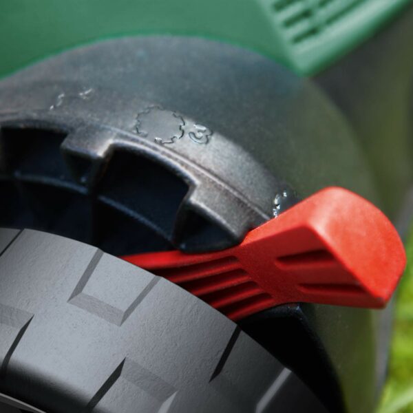 Bosch Electric Lawn Raker UniversalRake 900 - 900 W, Operating width: 32 cm