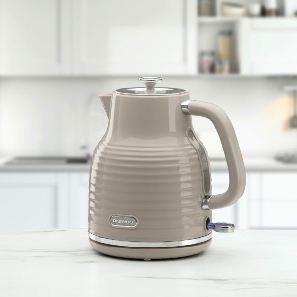 Daewoo Sienna Kettle and Toaster Set, 1.7L 3KW Rapid Boil Kettle 4 Slice Wide Slot Toaster, Defrost