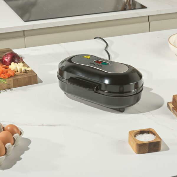 Salter XL Dual Omelette Maker – Non-Stick Deep Fill Cooking Plates, Double Egg Cooker, Makes 2 Omelettes, No Flipping Required, Cook With Little To No Oil, Fast Preheat, Easy Clean, 850W