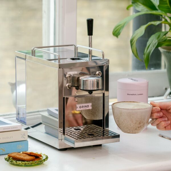 Grind One Coffee Pod Machine – Comptaible with Nespresso Original Capsules – Automatic for Espresso and Lungo/Americano – 1.2 Litres