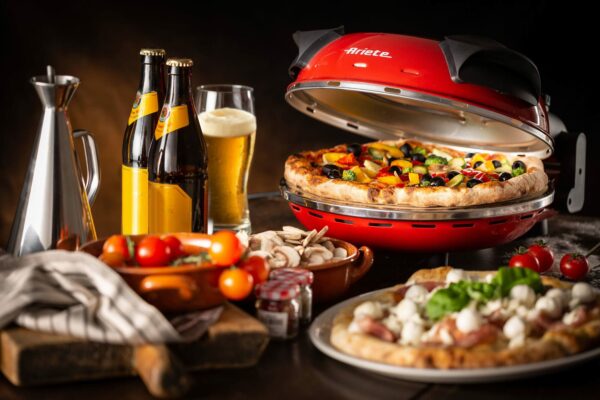 Ariete 909 Fast and Compact Pizza Making Machine for Both Fresh and Frozen Pizzas, Forno Pizza da Gennaro equipped with a Timer and 5 Temp Levels, 1200 watts (Red)