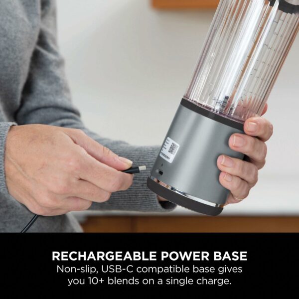 Ninja Blast Portable Blender, 530ml, Leakproof Lid & Sip Spout, Powerful Cordless Mini Blender, Rechargeable, Portable Smoothies, Protein Shakes, Blends Ice & Frozen Fruit, Black, BC151UKBK