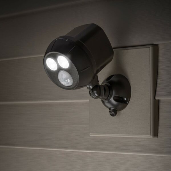 Mr Beams MB390 300-Lumen Weatherproof Wireless Battery Powered LED Ultra Bright Spotlight with Motion Sensor, Brown