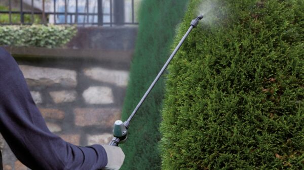 Matabi - Manual Backpack Sprayer - 12L - Fibreglass Lance - 3 Positions Pressure Regulator - Padded Straps - Garden, Orchard and Agriculture - Super Green 12 - Made in Europe