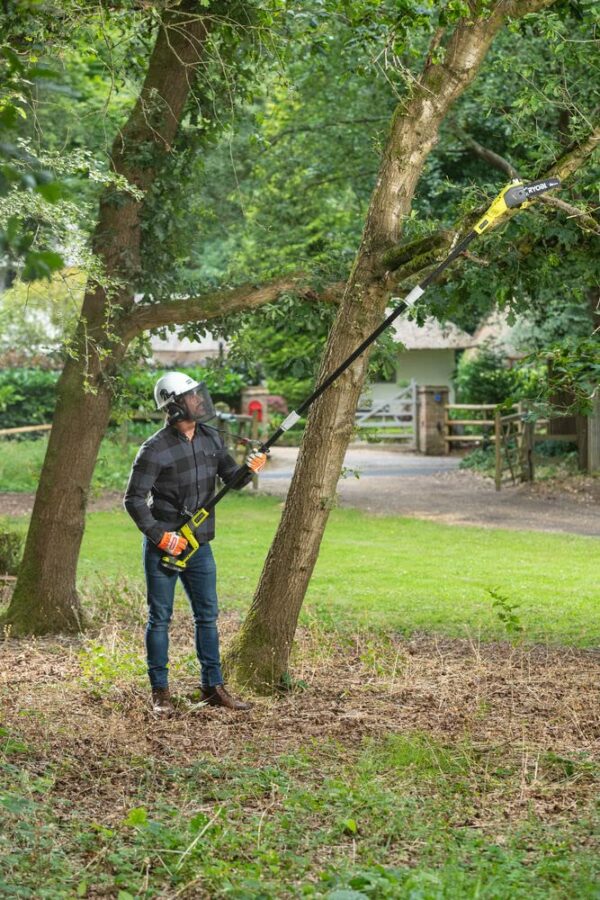 Ryobi Cordless Pole Pruner Opp1820 One+ 18V, Yellow, 20 cm Bar (Body only)