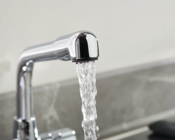 Bristan MH SNK EF C Manhattan Easyfit Kitchen Sink Mixer Tap with Swivel Spout, Chrome