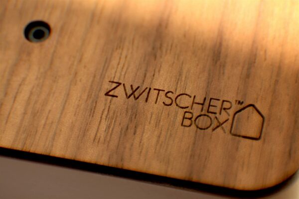 Zwitscherbox Wood Zwitscherbox, Walnut/Black,11 x 12 x 3 cm