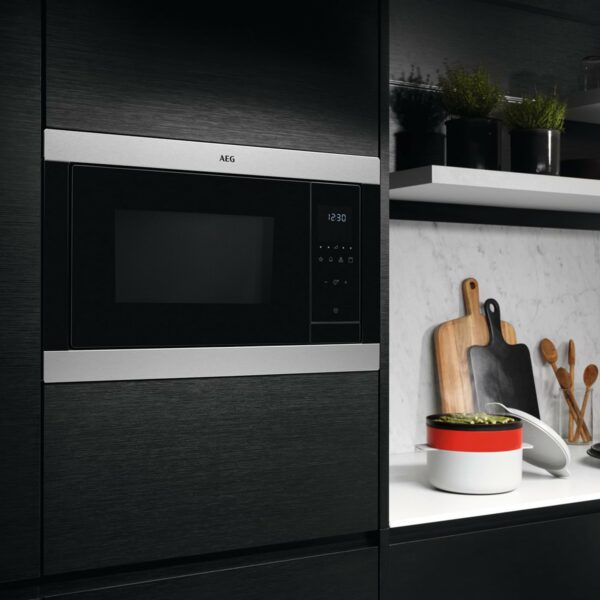 AEG MSB2548C-M Built-in Microwave (Built-in, Combination Microwave, 23L, 900W, Touch, Black, Stainless Steel)