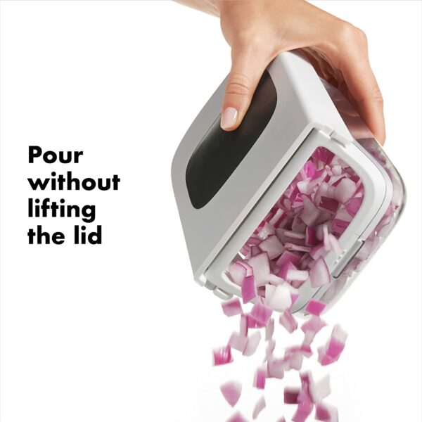 OXO Good Grips Vegetable Chopper With Easy-Pour Opening, White, 10.7 x 26.2 x 16.5 cm