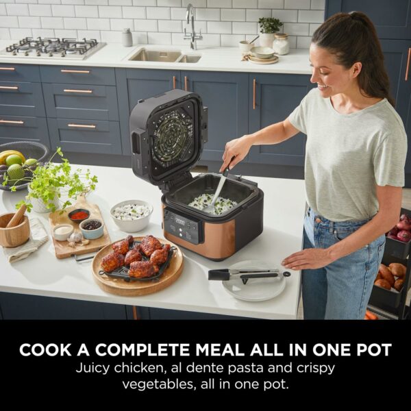 Ninja Speedi 10-in-1 Rapid Cooker, Air Fryer and Multi Cooker, 5.7L, Meals for 4 in 15 Minutes, Air Fry, Steam, Grill, Bake, Roast, Sear, Slow Cook & More, Cooks 4 Portions, Copper Black ON400UKCP