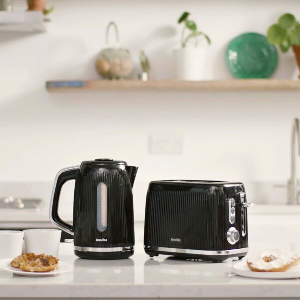 Breville Bold 2 Slice Toaster with High-Lift & Wide Slots | Black & Silver Chrome [VTR001]