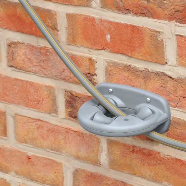 HOZELOCK - Wall-Mounted 30m Hose Reel with 15m Hose : Easy-to-install Wall-mounted Hose Reel with Handle, Complete with Hose Guide, Nozzle, Fittings and Accessories [2422R0000]