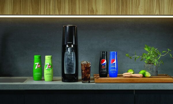 SodaStream Art Sparkling Water Maker Machine- Black + Set of 6 x Pepsi Max concentrates, Sugar-Free