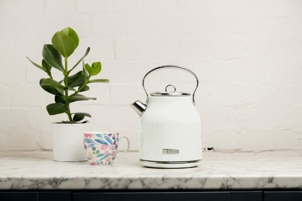 Haden Heritage White Kettle – 1.7L Stylish Retro Stainless Steel Kettle with Rapid Boil Technology, Cordless Design, Perfect for Tea, Coffee, and Everyday Kitchen Use