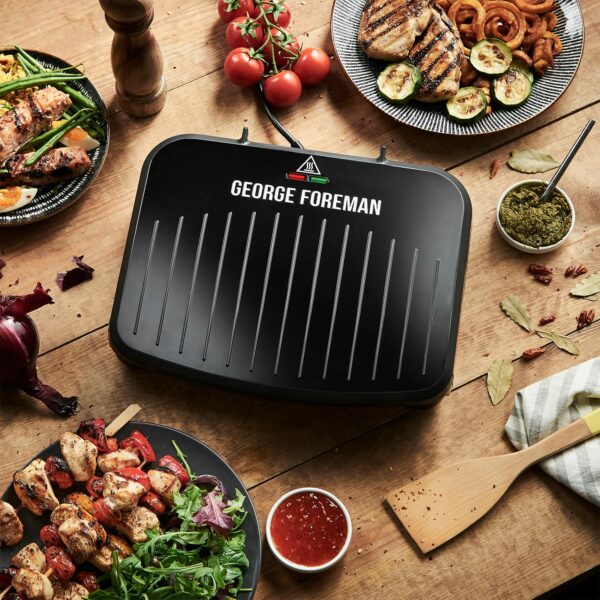 George Foreman Medium Electric Fit Grill [Non stick, Healthy, Griddle, Toastie, Hot plate, Panini, BBQ, Energy saving, Vertical storage, Easy clean, Drip tray, Ready to cook light] Black, 1630W 25810