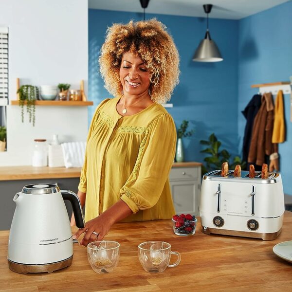 BEKO Cosmopolis Dome Kettle WKM8307CR, Retro White Chrome Design,1.7 L Capacity 3000 W Includes Removable Lid, Easy Pour Spout and Boil Dry Protection