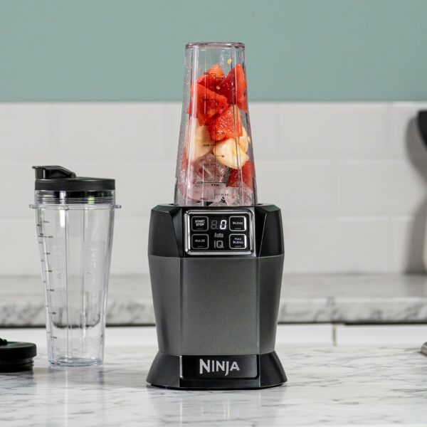 Ninja Blender with 2 Automatic Programs: Blend & Max Blend, Pulse Setting, 2x 700ml Cups with Spout Lids, 1000W, Dishwasher Safe Parts, Smoothie Maker, Auto-iQ, Black BN495UK