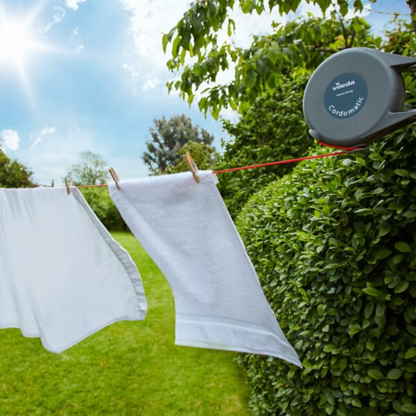 Vileda Cordomatic Retractable Washing Line with 15m Outdoor Clothes Line