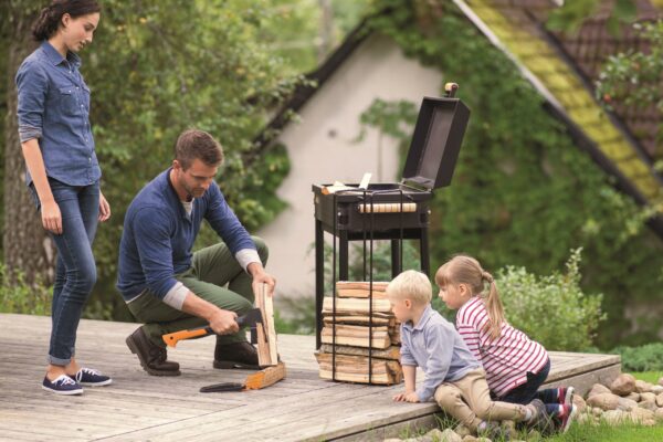 Fiskars Chopping Axe S X10, Storage and Carrying Case Included, Length: 44 cm, Non-Stick Coating, Steel Blade/Fibreglass Handle, Black/Orange, 1015619