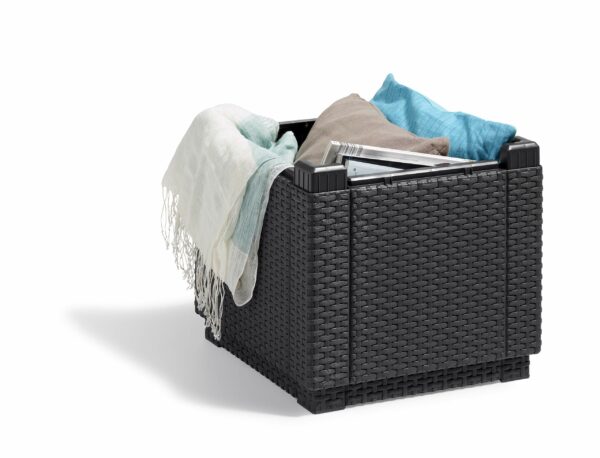 Keter Cube with Storage and Cushion