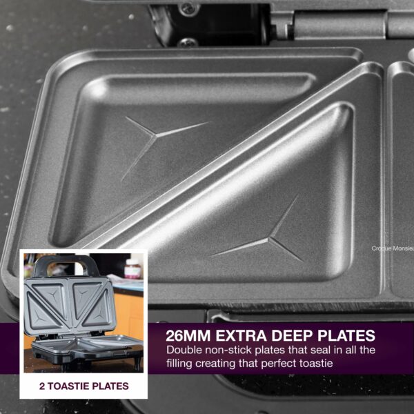 Andrew James Electric Deep Fill Toasted Sandwich Maker Grill, 4 Slice Triangle Press with Cool Touch Handle, Non-Stick Plates for Thick Cheese Toasties, 900W, For Large Deep Filled Toasted Sandwiches