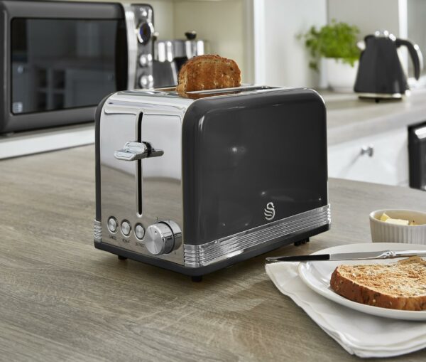 Swan ST19010BN Retro 2-Slice Toaster with Defost/Reheat/Cancle Functions, Cord Storage, 815W, Retro Black