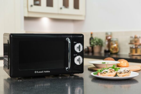Russell Hobbs RHRETMM705B 17 L 700 W Black Compact Retro Solo Manual Microwave with 5 Power Levels, Timer, Defrost Setting, Easy Clean