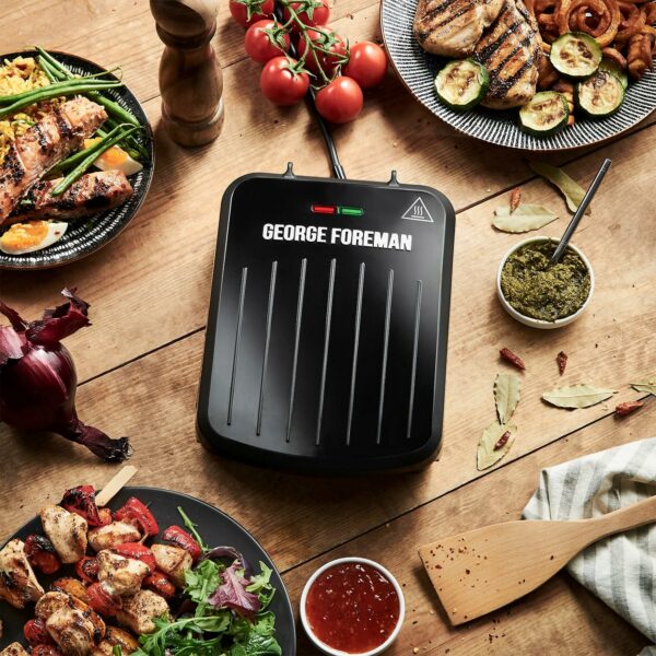 George Foreman Small Electric Fit Grill [Non stick, Healthy, Griddle, Toastie, Hot plate, Panini, BBQ, Energy saving, Vertical storage, Easy clean, Drip tray, Ready to cook light] Black, 760W 25800