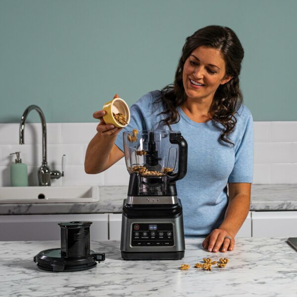 Ninja 3-in-1 Food Processor & Blender with 5 Automatic Programs: Blend, Max Blend, Chop, Mix, Puree, 1.8L Bowl, 2.1L Jug, 700ml Cup, 1200W, Dishwasher Safe Parts, Auto-iQ, Black BN800UK