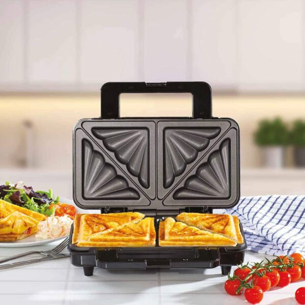 Daewoo Deep Fill Sandwich Toaster 900W, Non-Stick Toastie Maker with Locking Clip, Dual Indicator Lights, Sandwich Press for Crispy Sealed Toasties – Easy Clean Compact Design