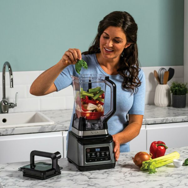Ninja 3-in-1 Food Processor & Blender with 5 Automatic Programs: Blend, Max Blend, Chop, Mix, Puree, 1.8L Bowl, 2.1L Jug, 700ml Cup, 1200W, Dishwasher Safe Parts, Auto-iQ, Black BN800UK