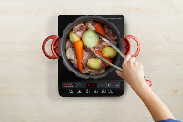 Tefal Everyday Portable Electric Induction Hob, 2 hours timer, 6 functions, 9 power level, 2100W, Kitchen, Student, Cooking, Caravan, Party, Black, IH201840