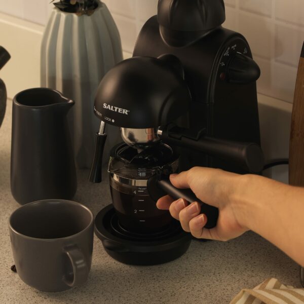 Salter EK3131 Espressimo Coffee Machine – 4-Shot Espresso Maker, Milk Frothing Wand, Includes 240 ml Glass Carafe, Barista Style Latte And Cappuccino, 5-Bar Pressure, Stainless Steel Filter, 870W