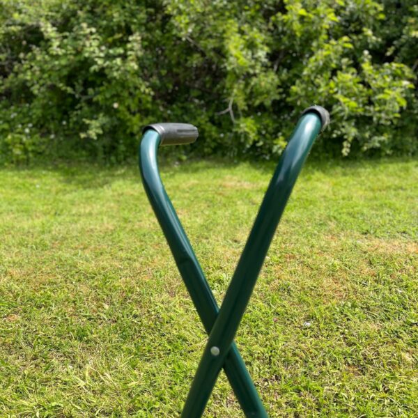 Selections Long Handled Leaf Collecting Grabber