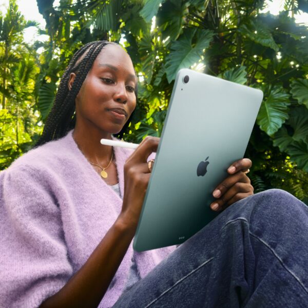 Apple iPad Air 11-inch with M3 chip 128GB Starlight