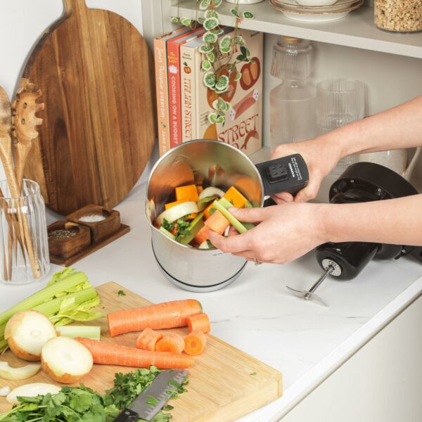 Salter EK5118V2 Digital Soup Maker - 1.6L, Blend Chunky Smooth Soup, Great For Batch Cooking, 5 Settings