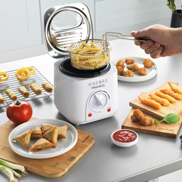 Progress EK2969P Electric 1L Mini Deep Fat Fryer - Removable Cooking Basket, Easy Clean, Non-Slip, Variable Temperature Control to 190°, Non-Stick Oil Tank, Detachable Handle, Countertop Chip Pan