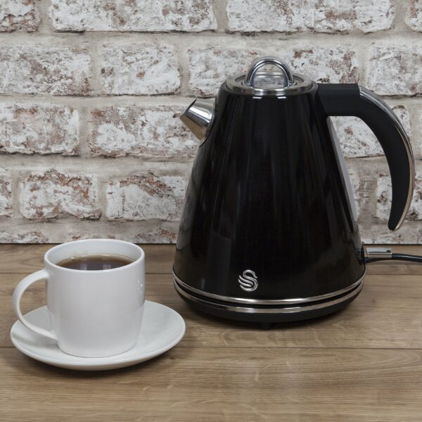 Swan SK24030BN Retro Jug Kettle, Cordless Design, Stainless Steel, 3kW, 1.5 Litre, Black